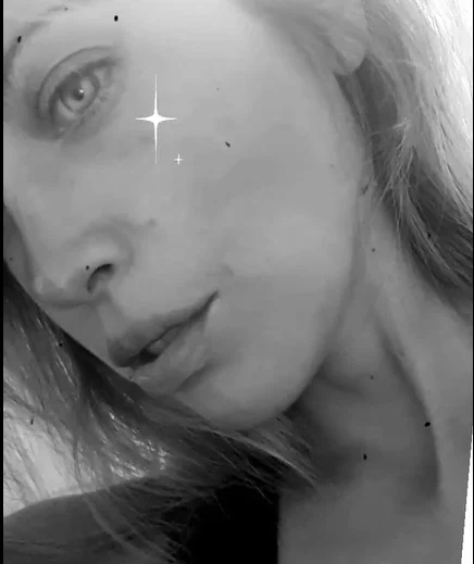 Angelina's avatar