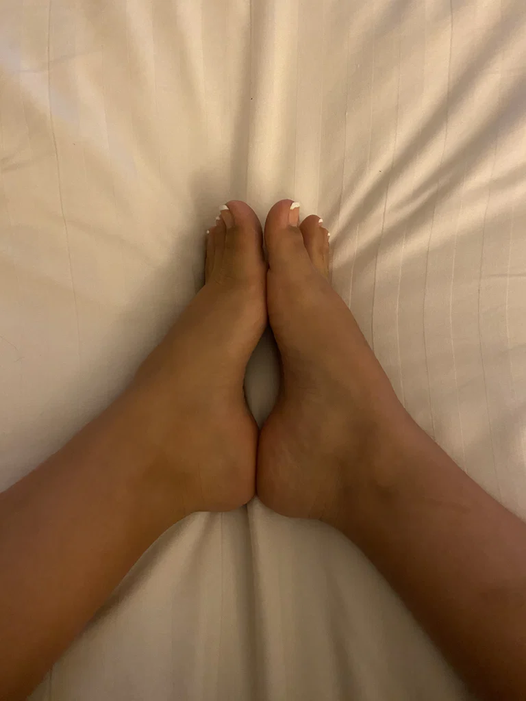 little latina feet's avatar