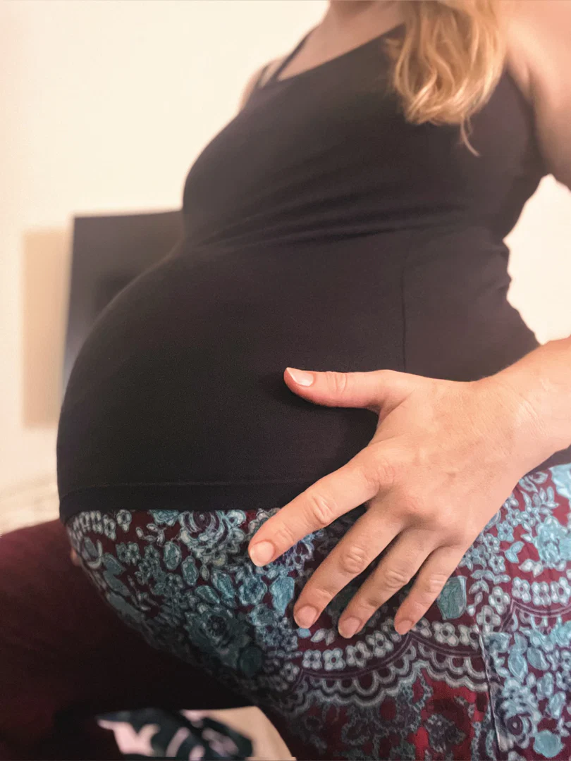 Pregnant English Rose profile banner