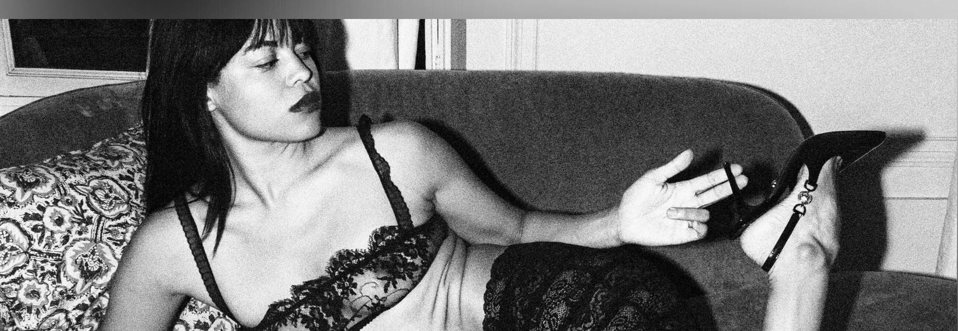 Marie Sauvage profile banner