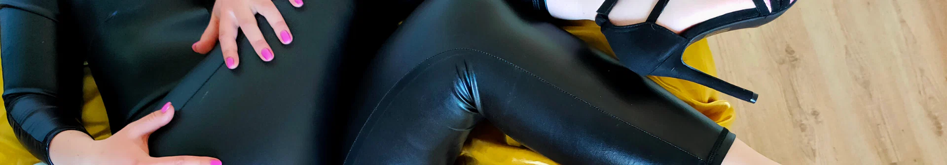 Lara Wetlook profile banner