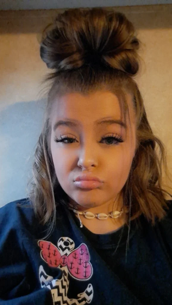 Chloe Humphries's avatar