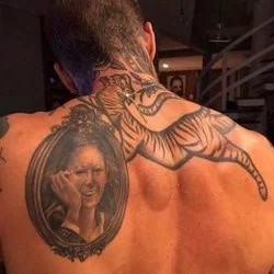 Au Revoir's avatar