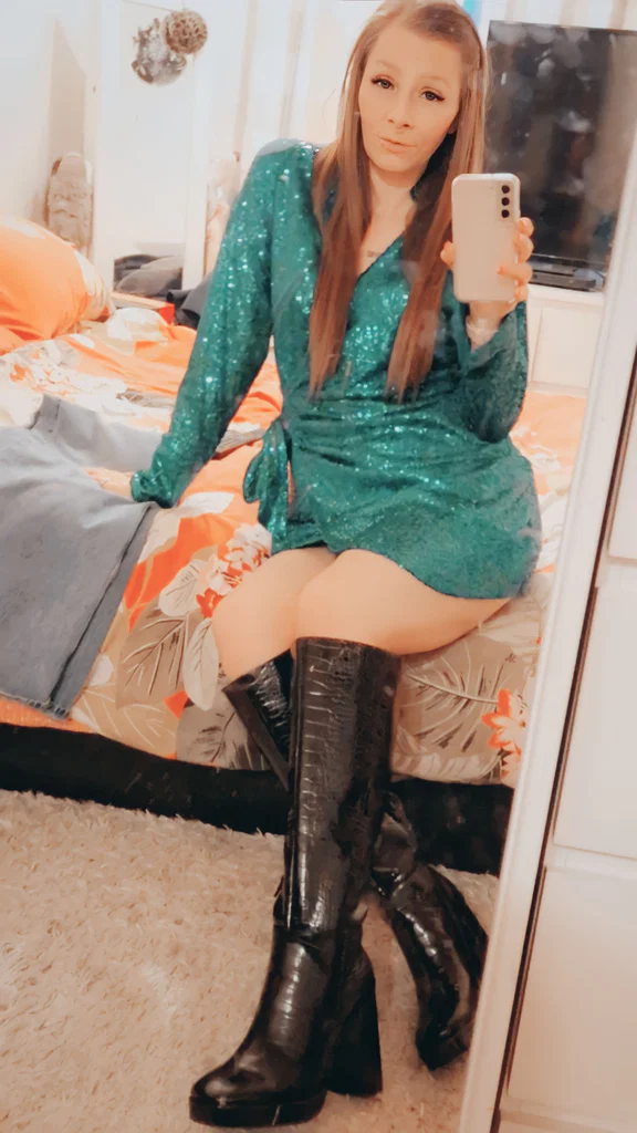 Alexa_Grace's avatar