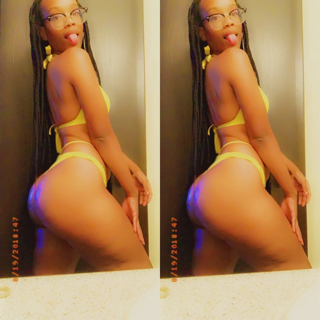 XxxPeaches profile banner