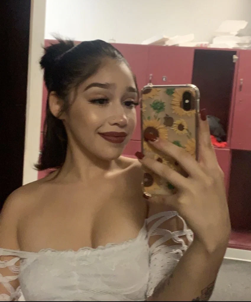 Ari 💖's avatar