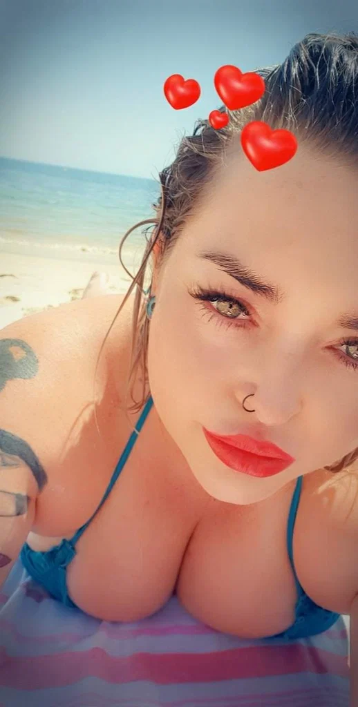 SunHoney 🌞🏖️🌺😜💋's avatar