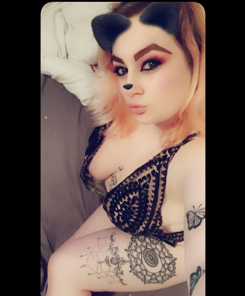 Emma 🍑's avatar