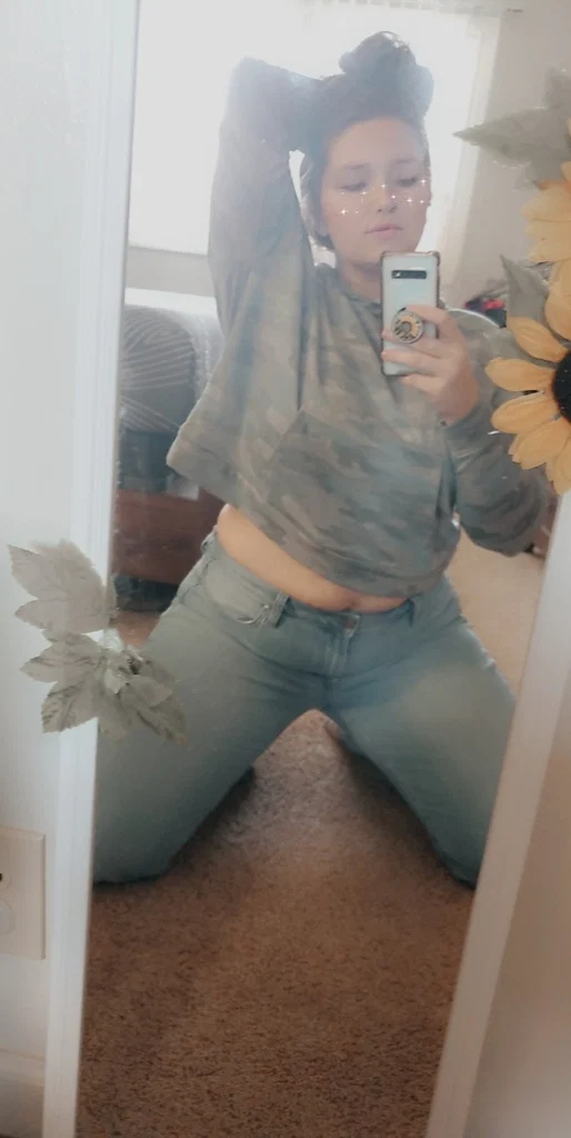 Aria Rose's avatar