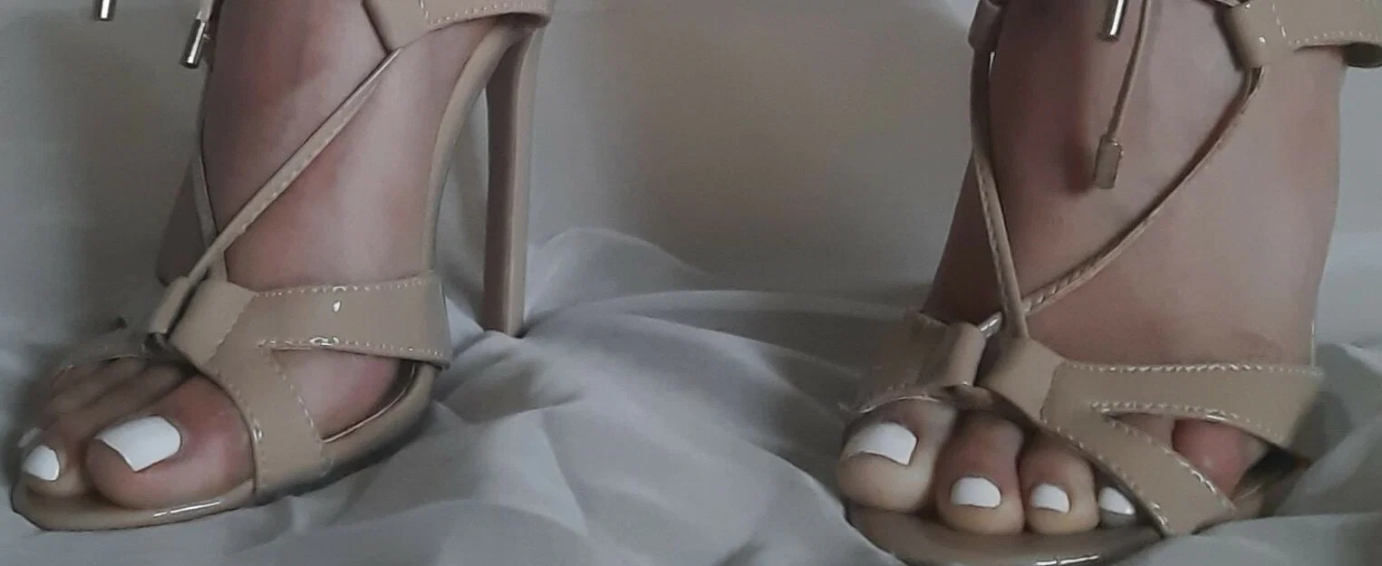 <3Tinyfeet profile banner