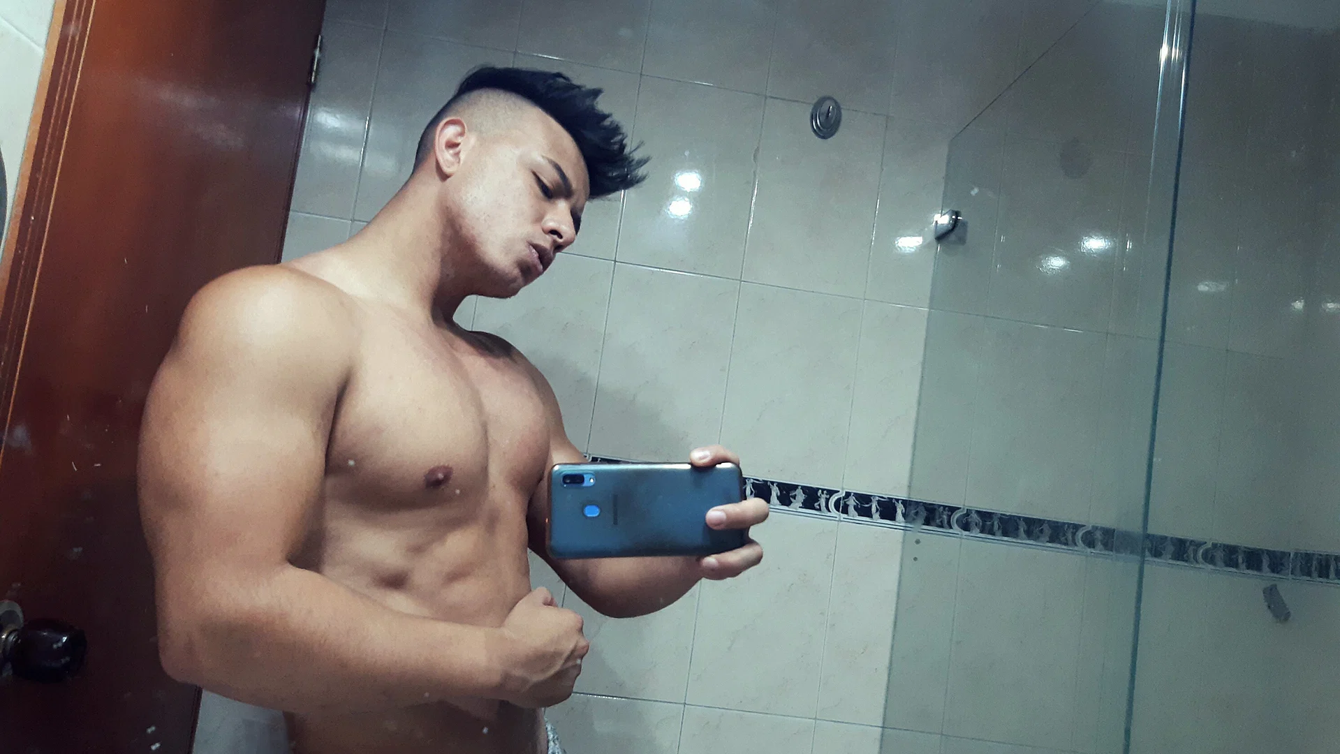 The fitness boy 🔥 profile banner