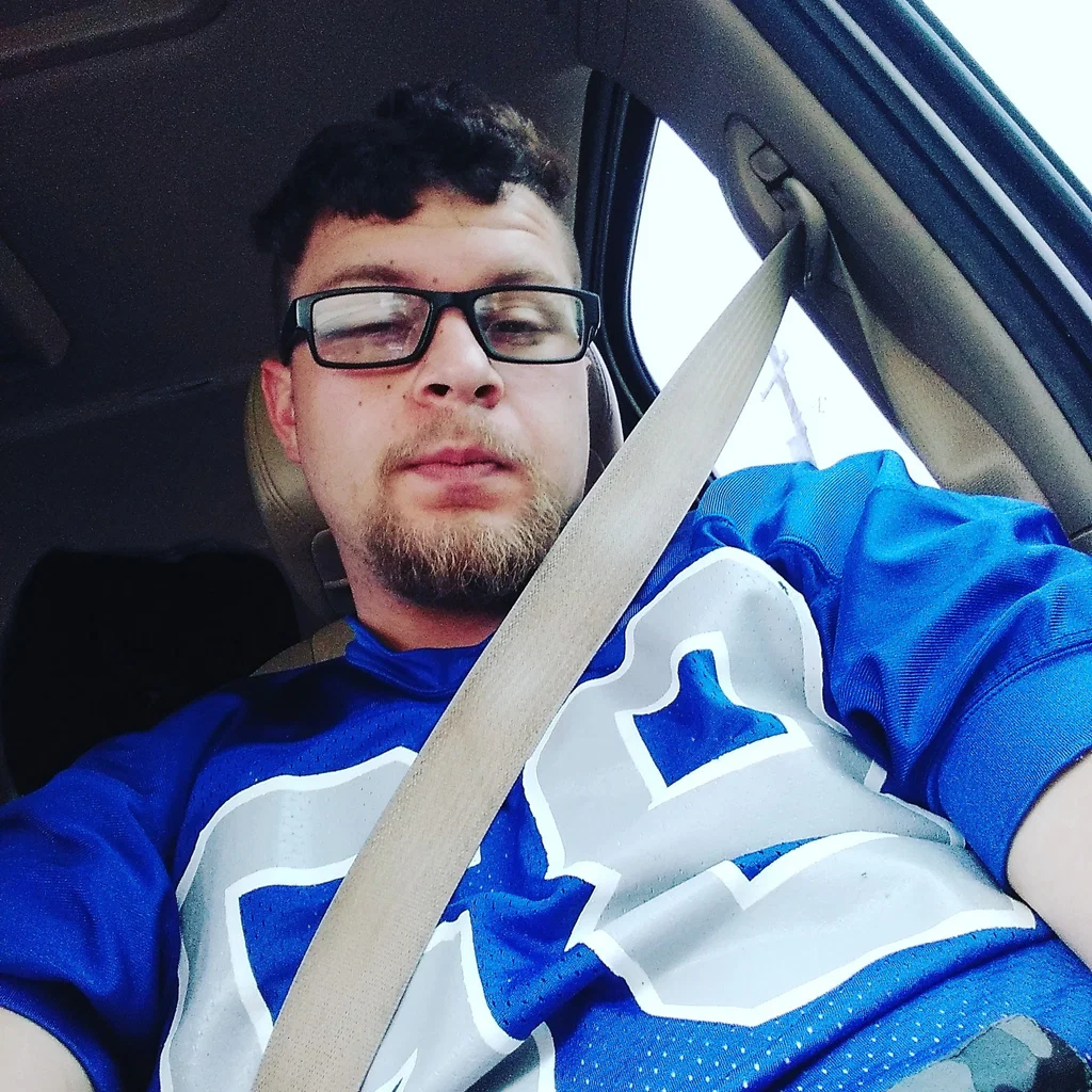 Lil stimy's avatar