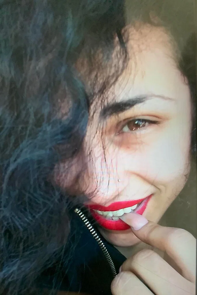 Chrissy Love's avatar