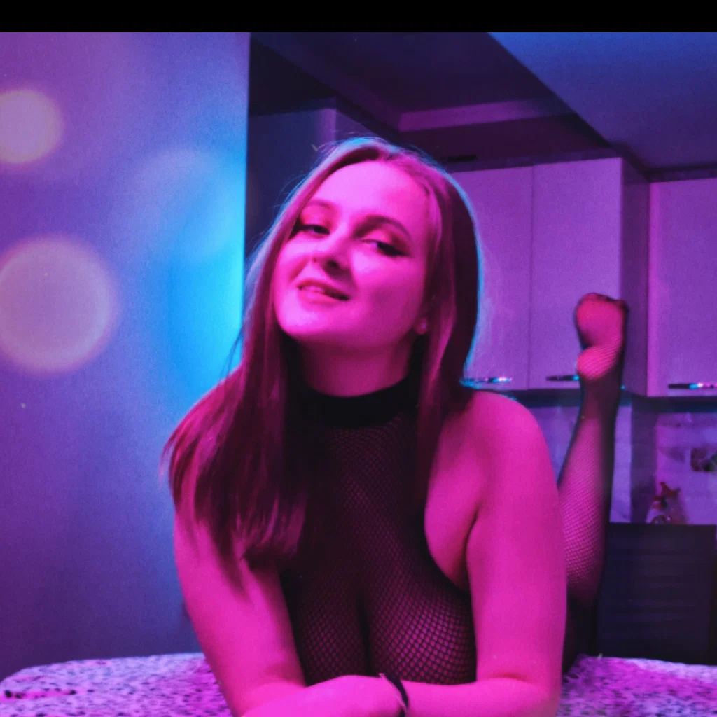 Violet Hot Nurse ❣️'s avatar