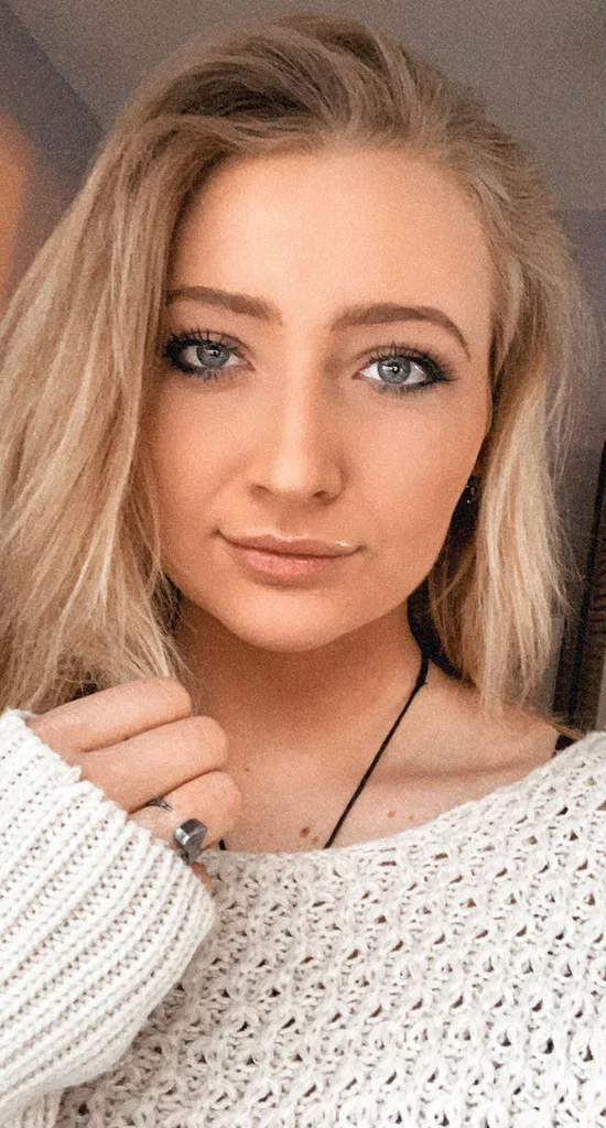 Beth B's avatar