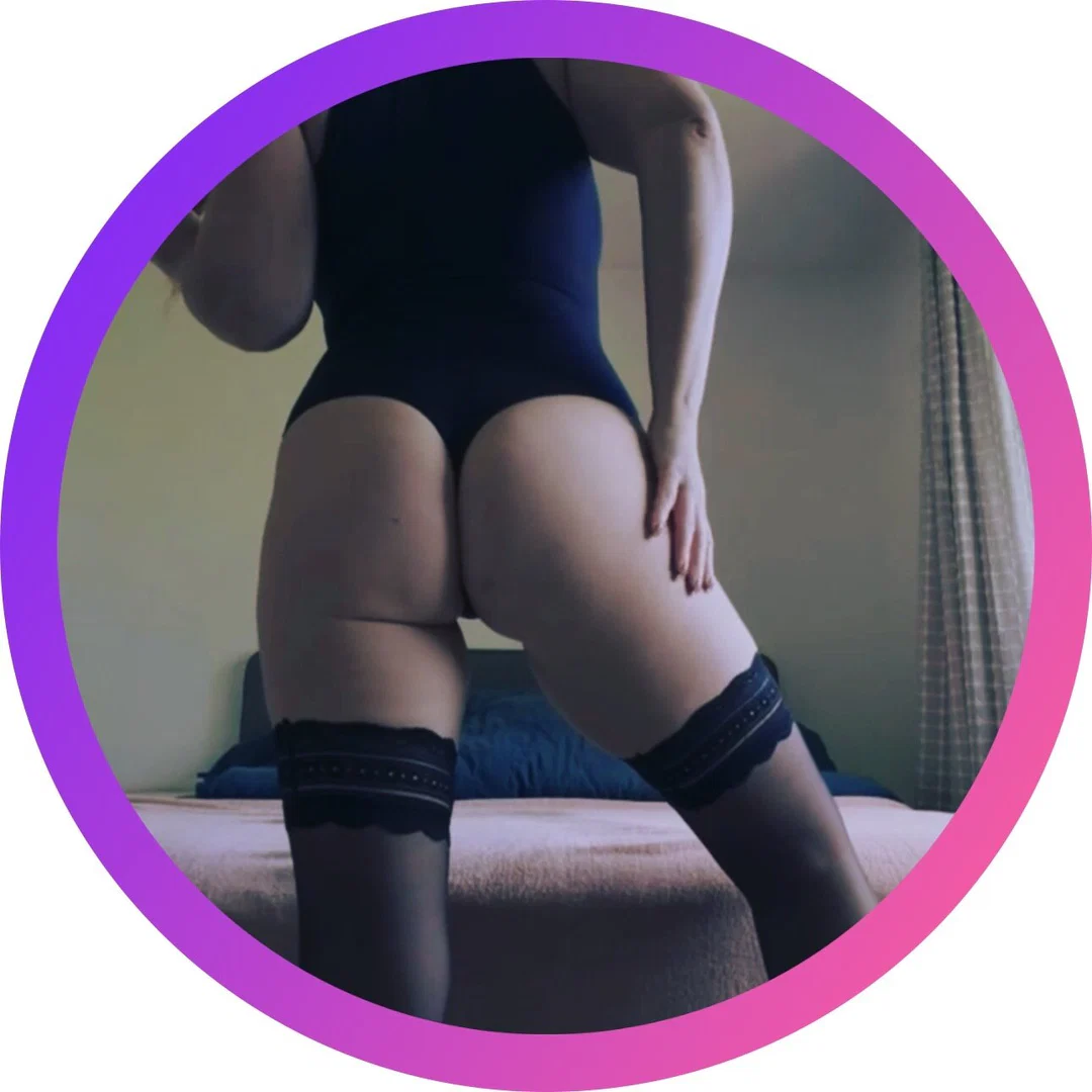 Ruby van Tease profile banner