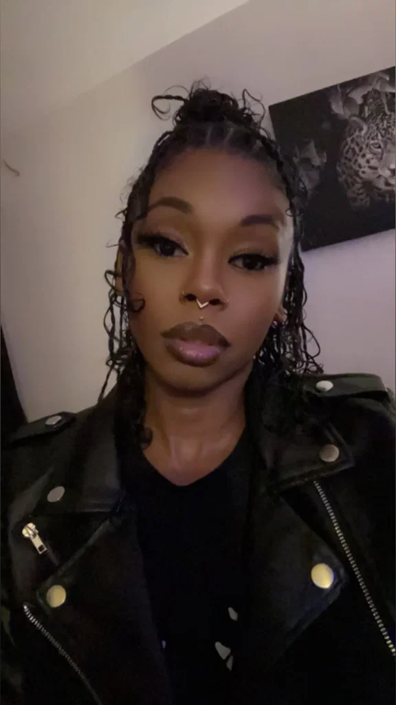 Simonee's avatar
