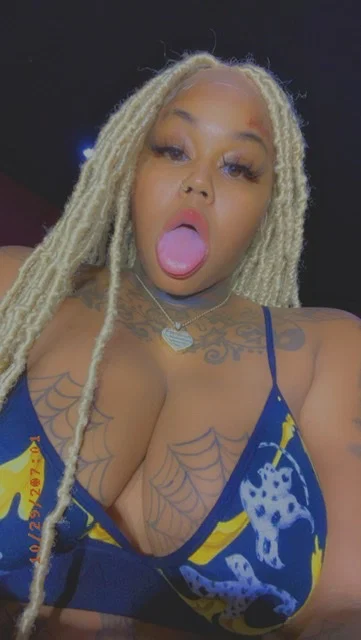 Jucee Froot's avatar