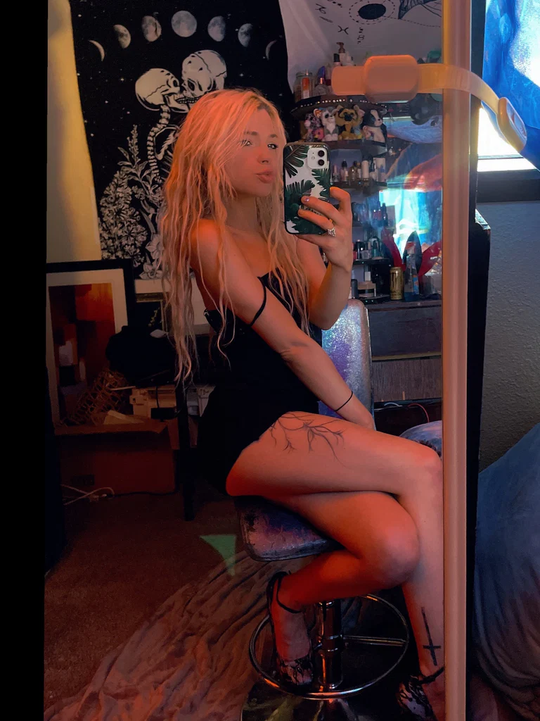 Littleblondebitch's avatar