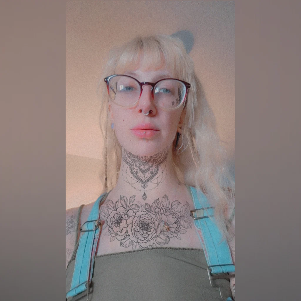 Aphrodite Vivianna Ivory's avatar