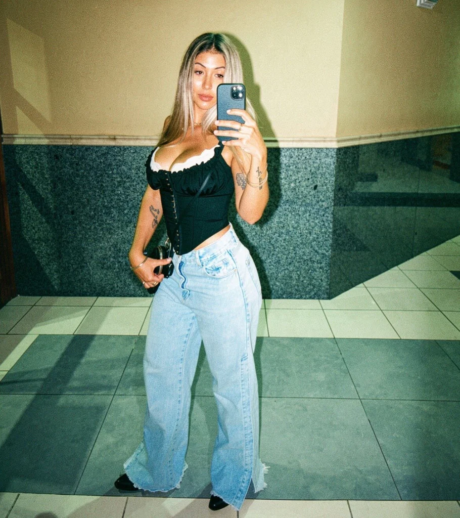 Mía Zambrano's avatar