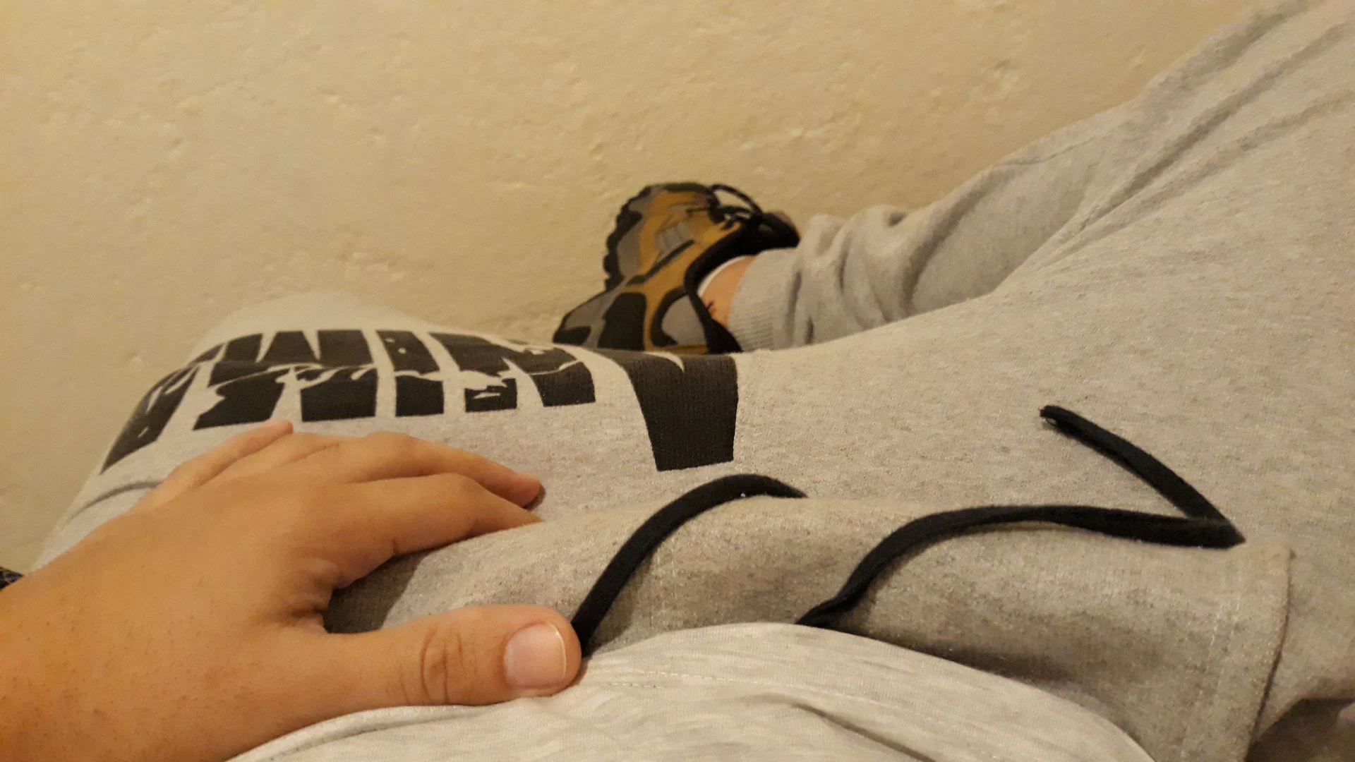 Dennys 011 profile banner