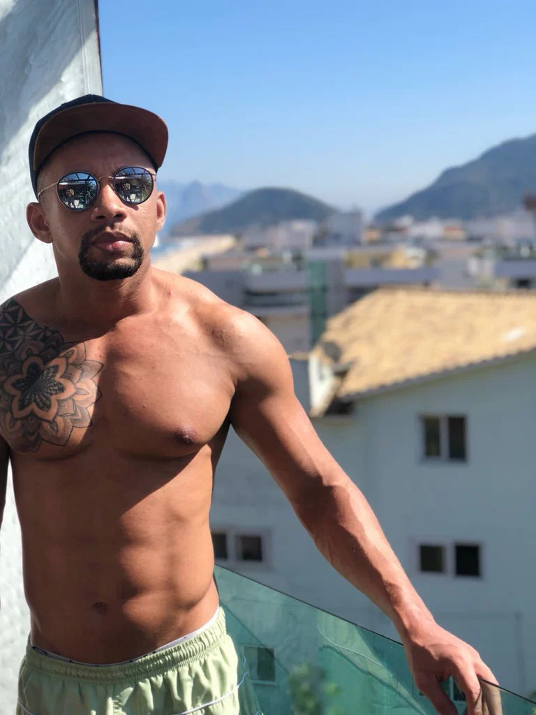 CarlosRio's avatar