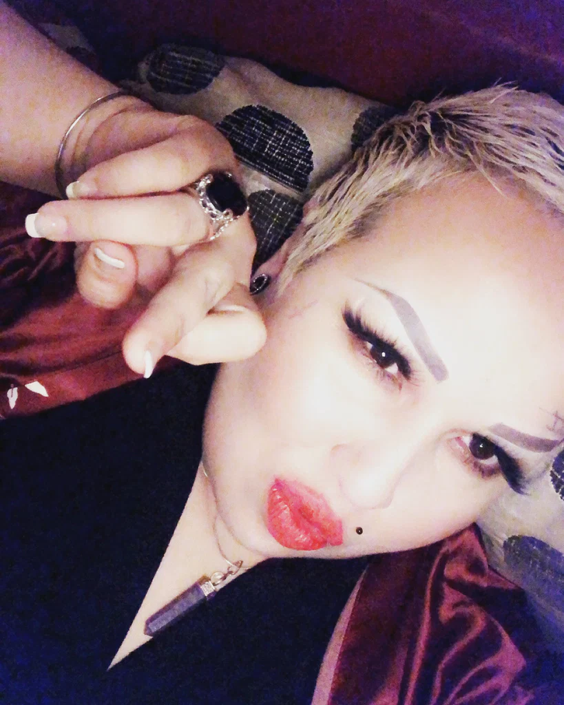 ✧𖤐 Bella Monroe 𖤐✧