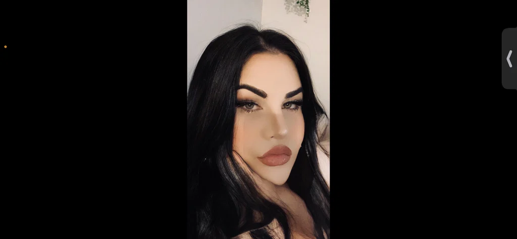 LEXI's avatar