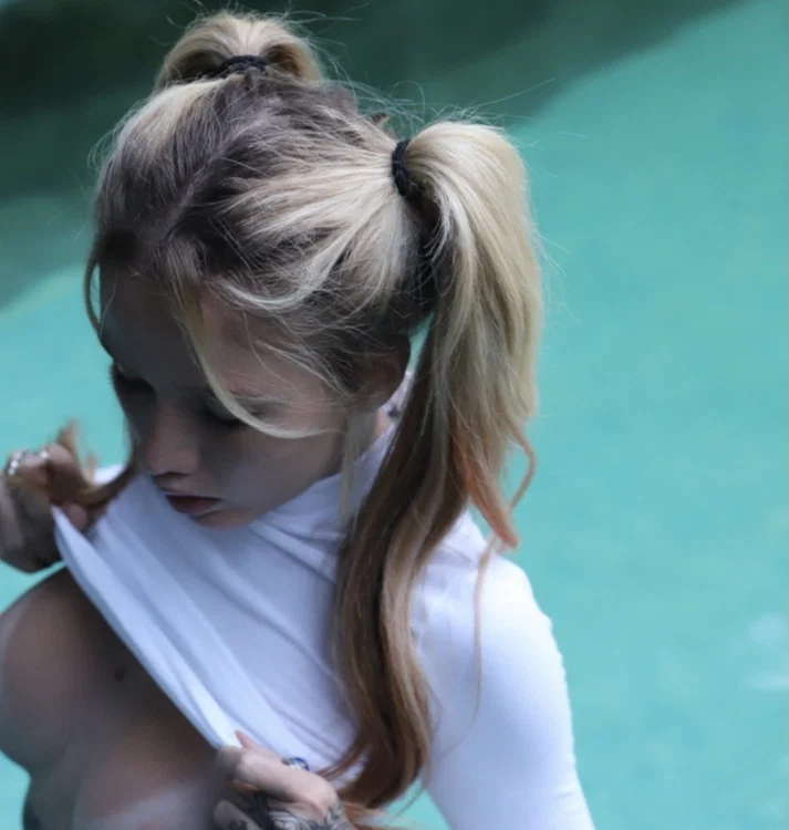 Maggie Jade second account's avatar