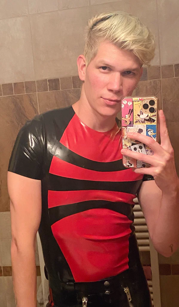 Fetish Mxster's avatar