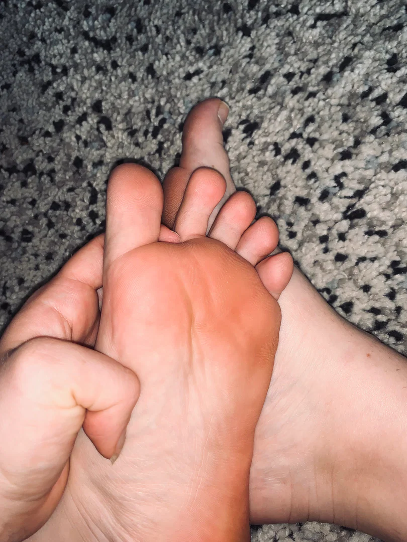 queensfeet profile banner