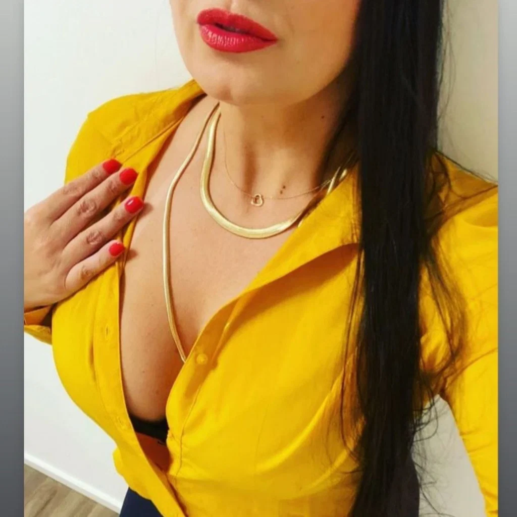 Aline Fernandes's avatar