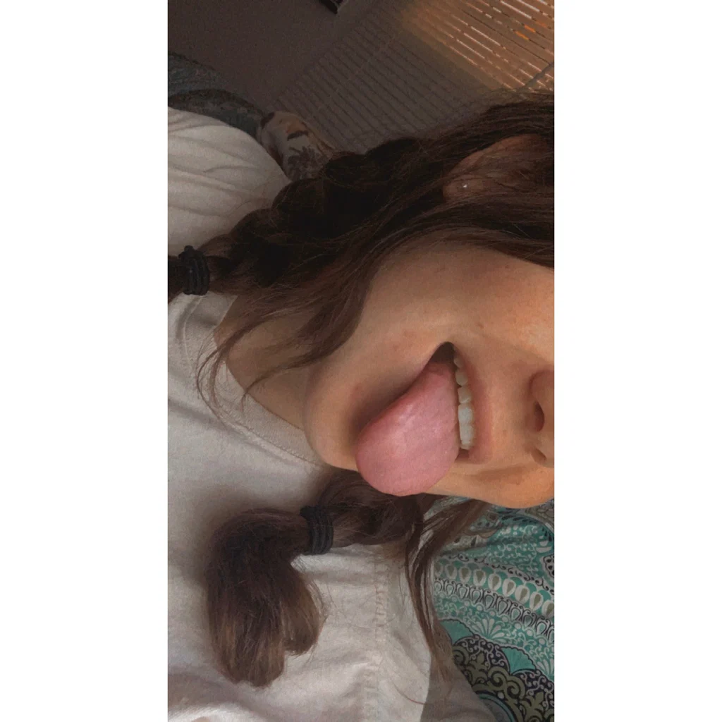 Lacey 🌷's avatar