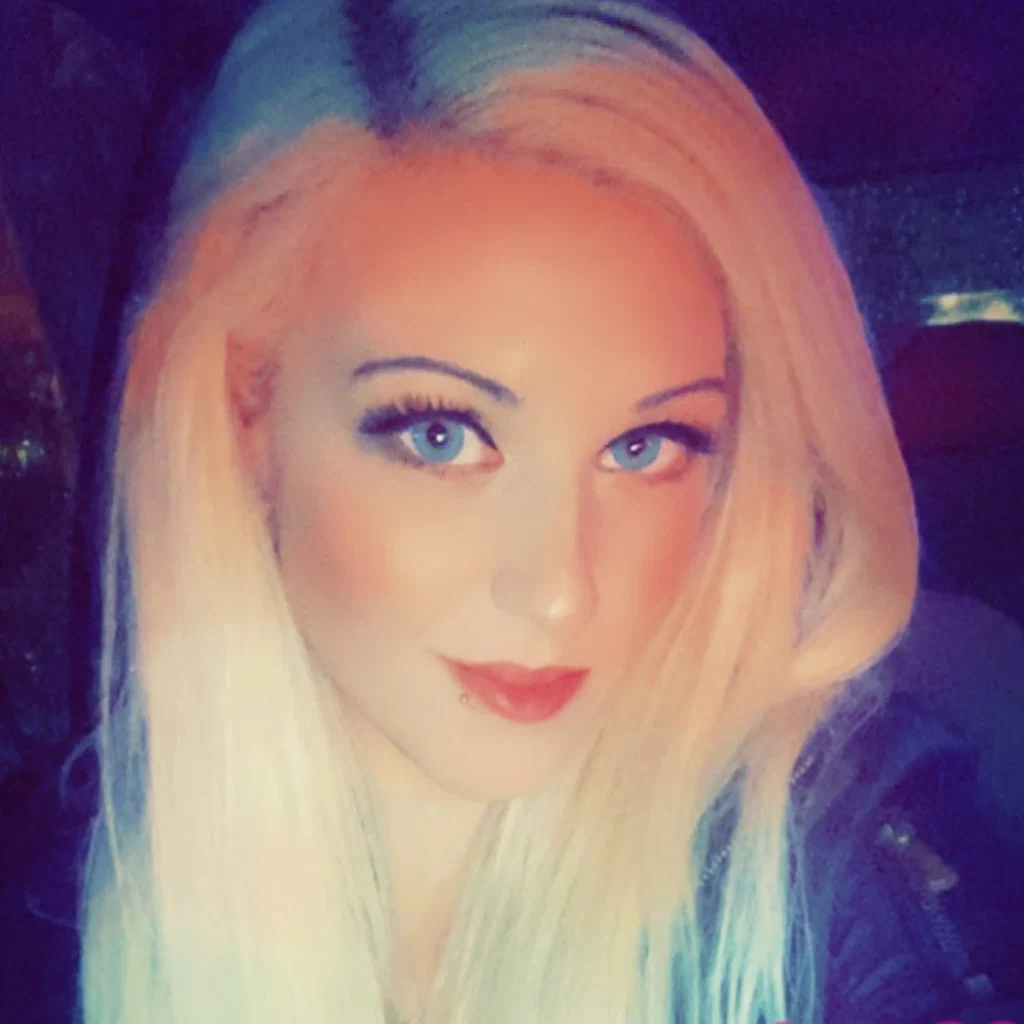 Kelly-Ann's avatar