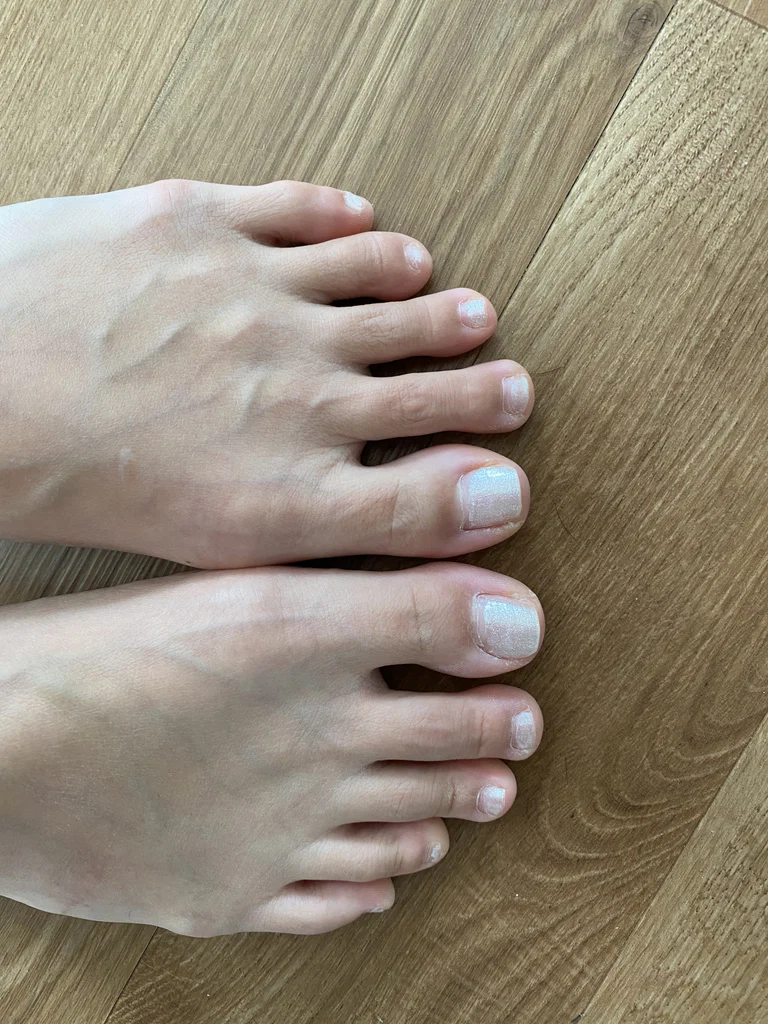 Toes feet toes's avatar
