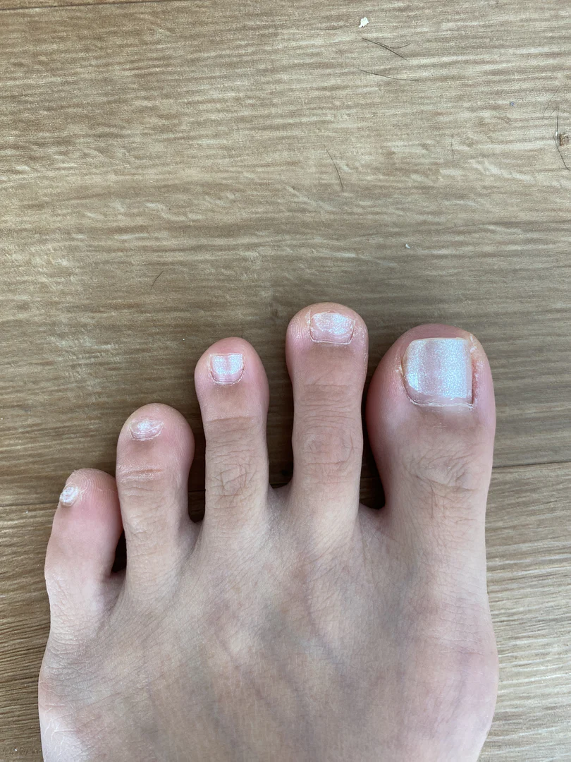 Toes feet toes profile banner