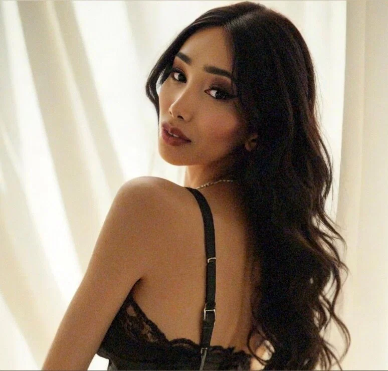 Dafhne Brunette's avatar