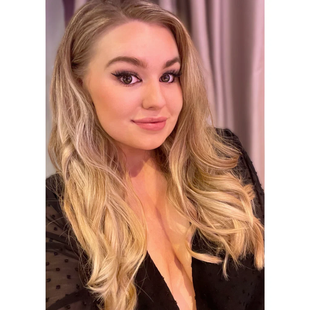 Emily Wright's avatar