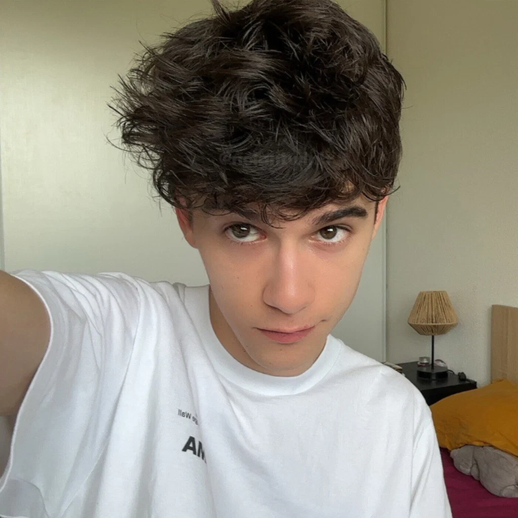 🦊 Nolan's avatar