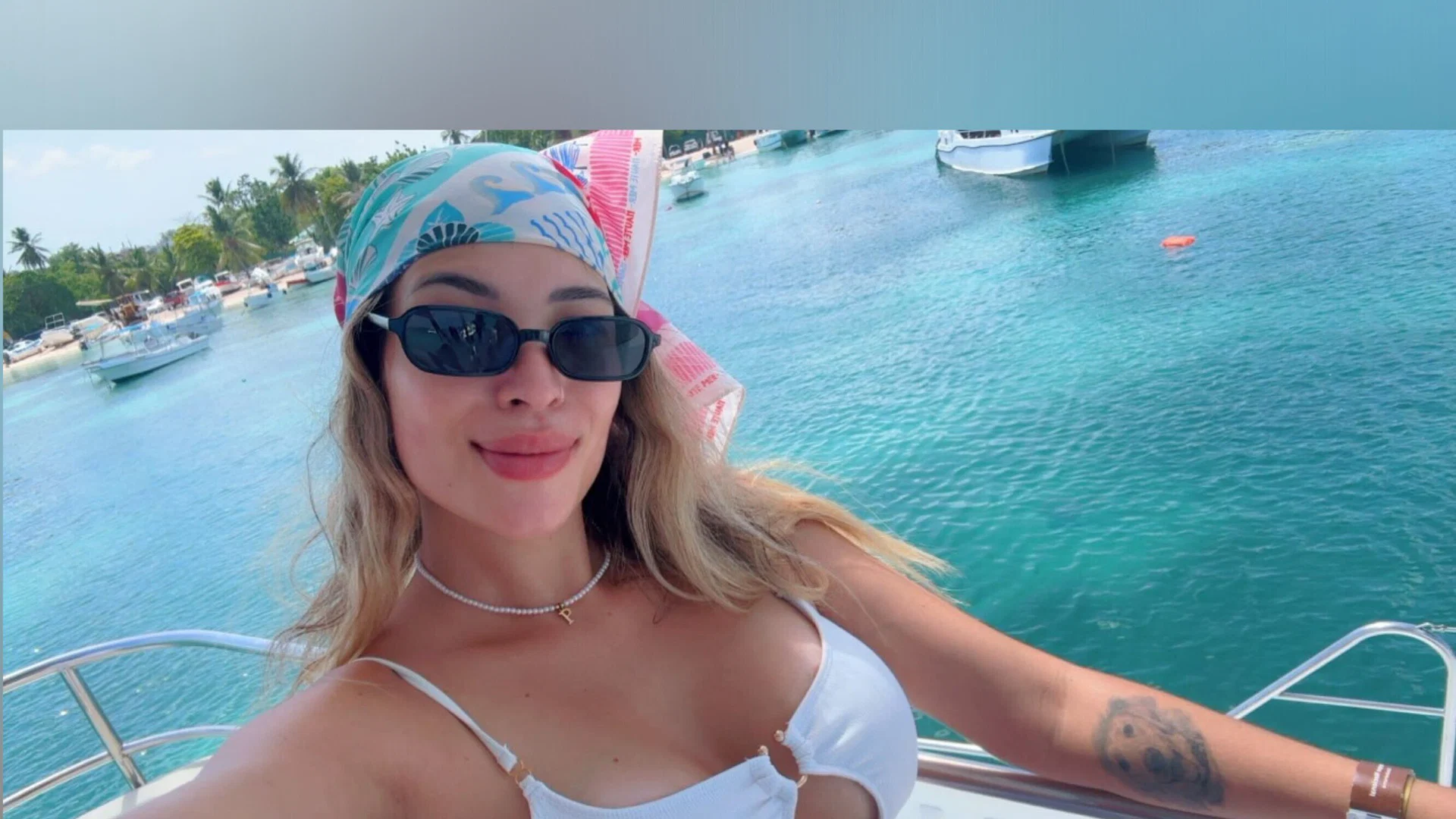 PAMELA BIG ASS profile banner