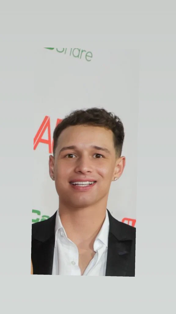 Johnny Love's avatar