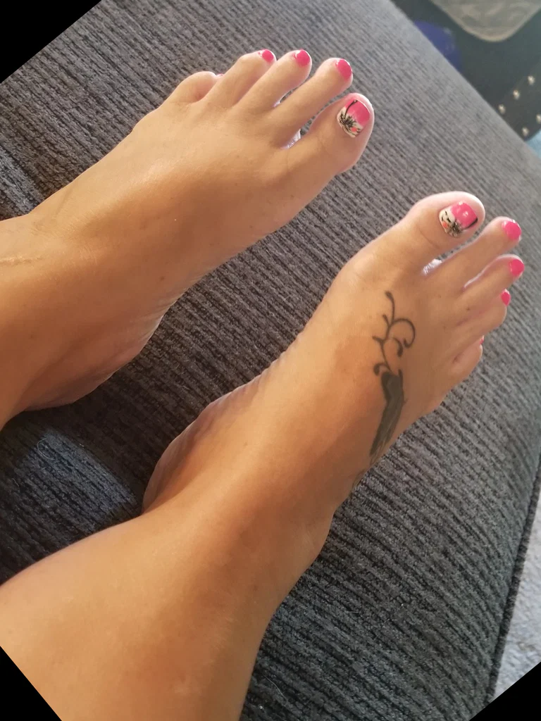Pretty Toes's avatar