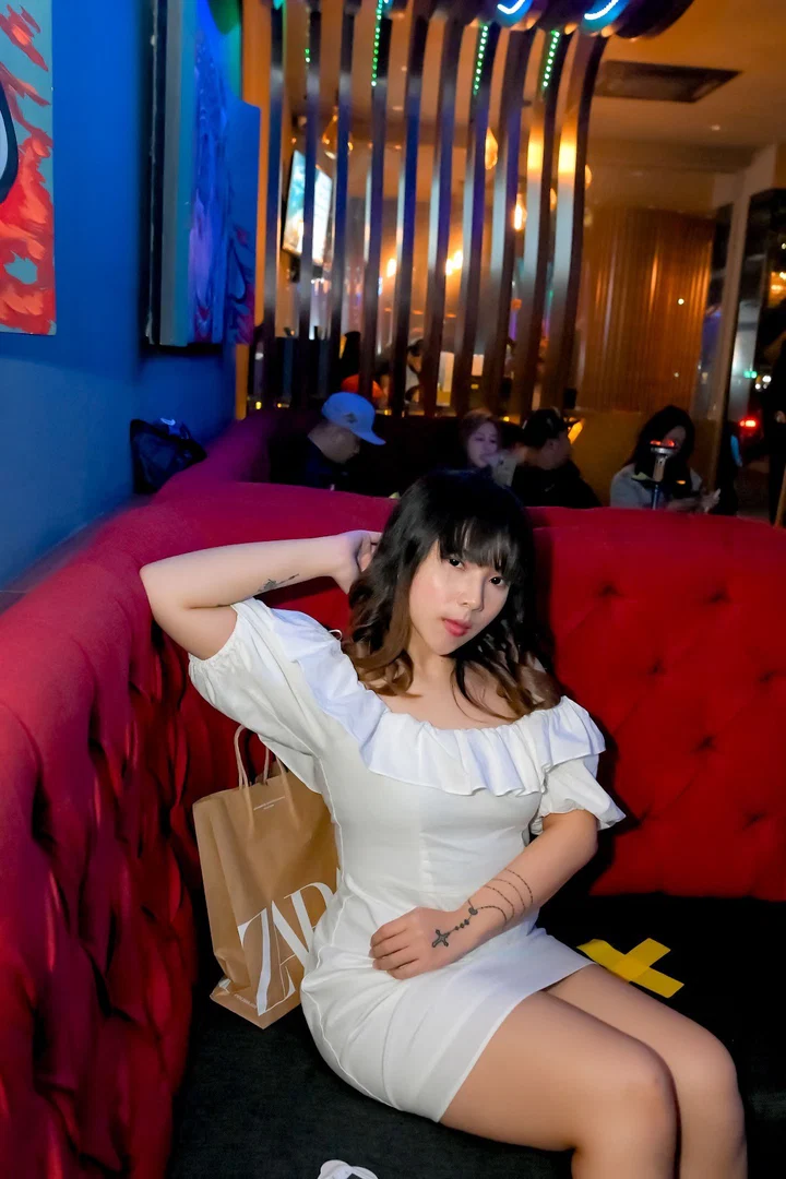 Melia Hwang profile banner