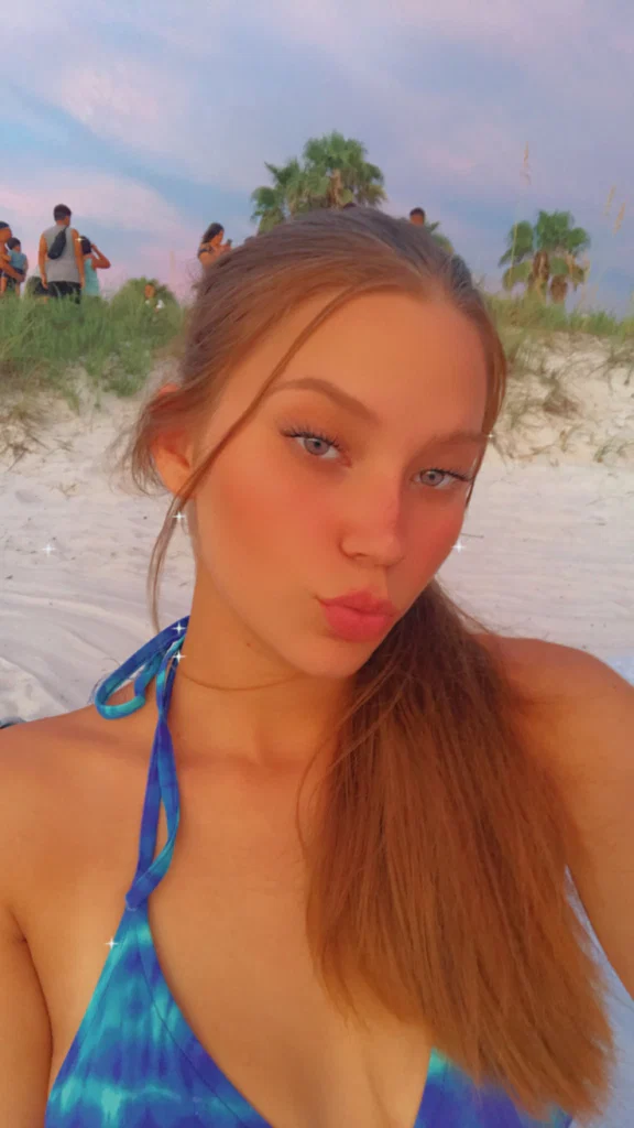 Desiree welch's avatar