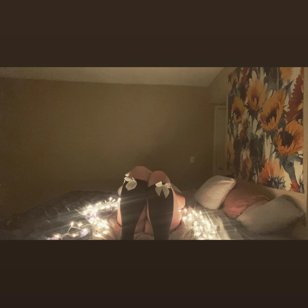 Peachywetness profile banner
