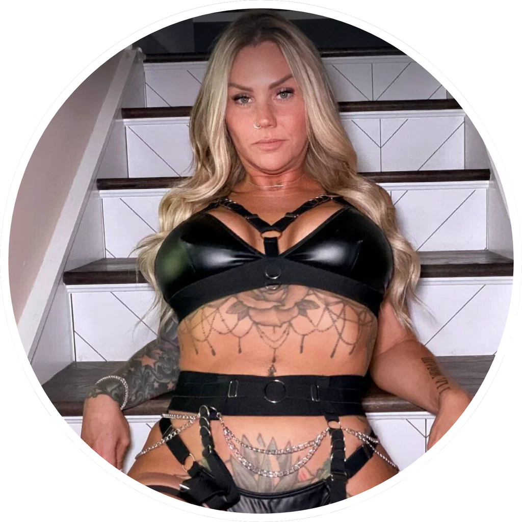 Sara VIP - fck machine queen👑's avatar