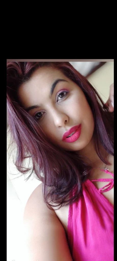 Paola Lopes's avatar