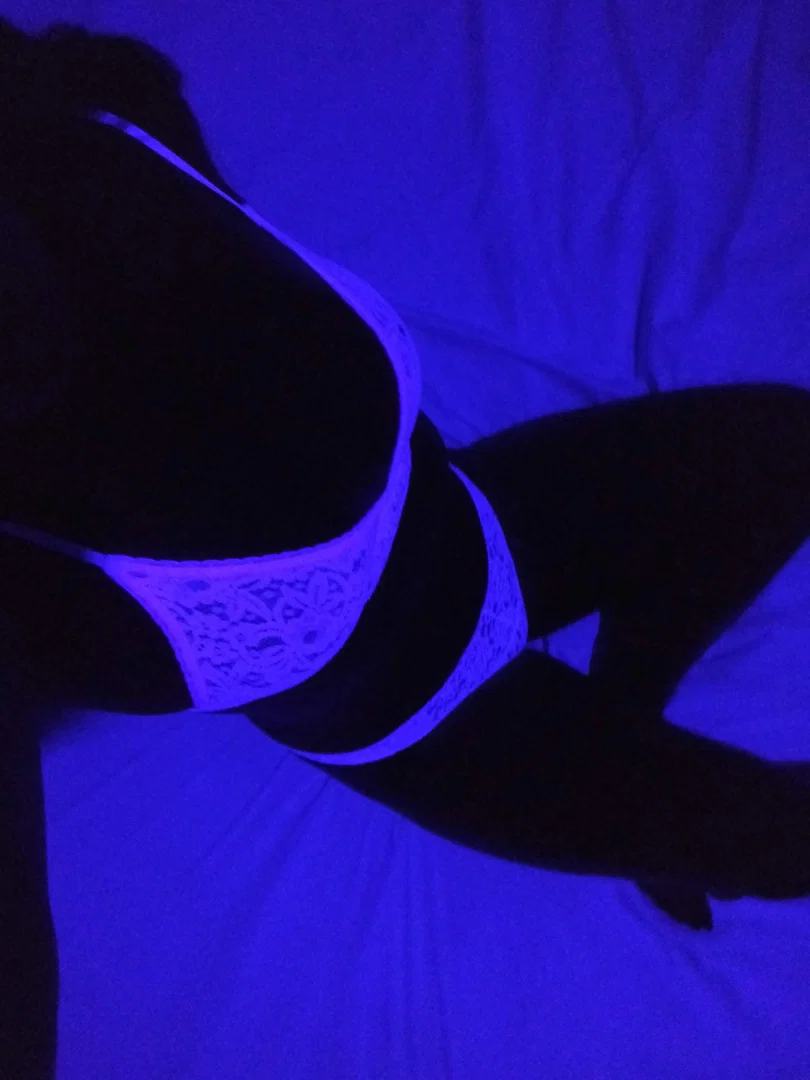Paola Lopes profile banner