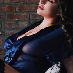 Mistress Valerie Marvelle